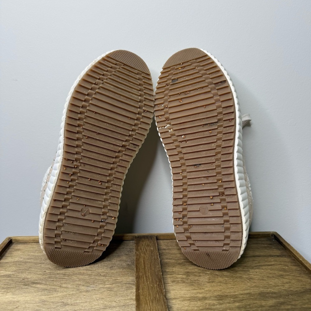 Serra Women's Beige Tweed Sneakers - Picture 9 of 9